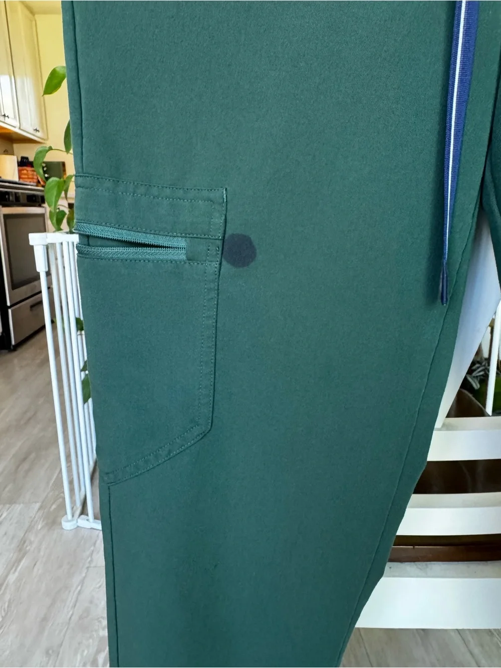 FIGS Women’s “British racing green” Zamora Jogger Pants - Size XS